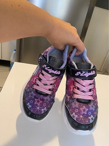 Skechers spor ayakkabı (31 no)