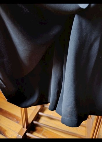 Düğmeli Siyah Mini tulum - Görsel 3