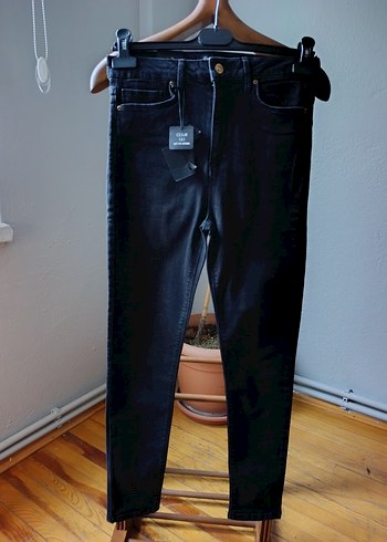 Loft Kadin Natalie Siyah Dar Kesim Denim Jean