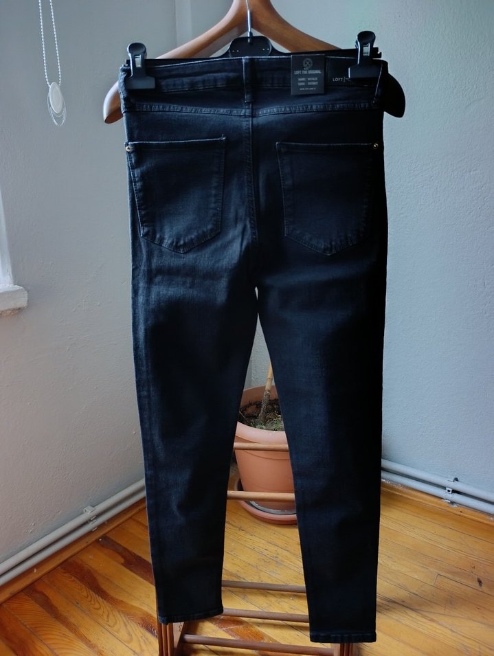 Loft Kadın Natalie Siyah Dar Kesim Denim Jean — görsel 4/5