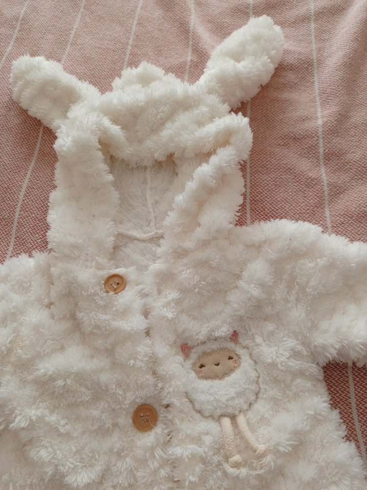 Kapüşonlu Beyaz Kız Bebek Peluş Tulum - Görsel 2