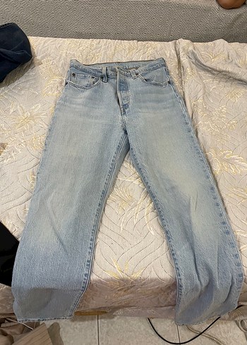 Levis Acik Mavi Rahat Kesim Jean Levis 501