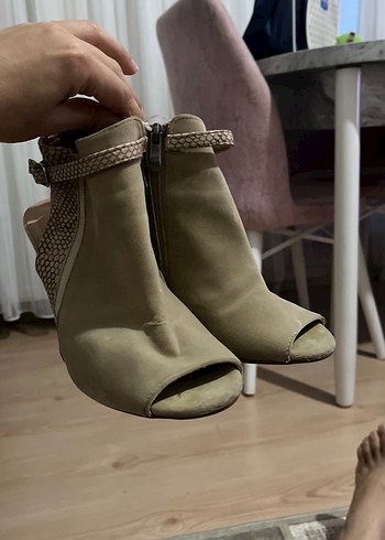 Topuklu Bej Süet Kadın Sandalet - Görsel 5