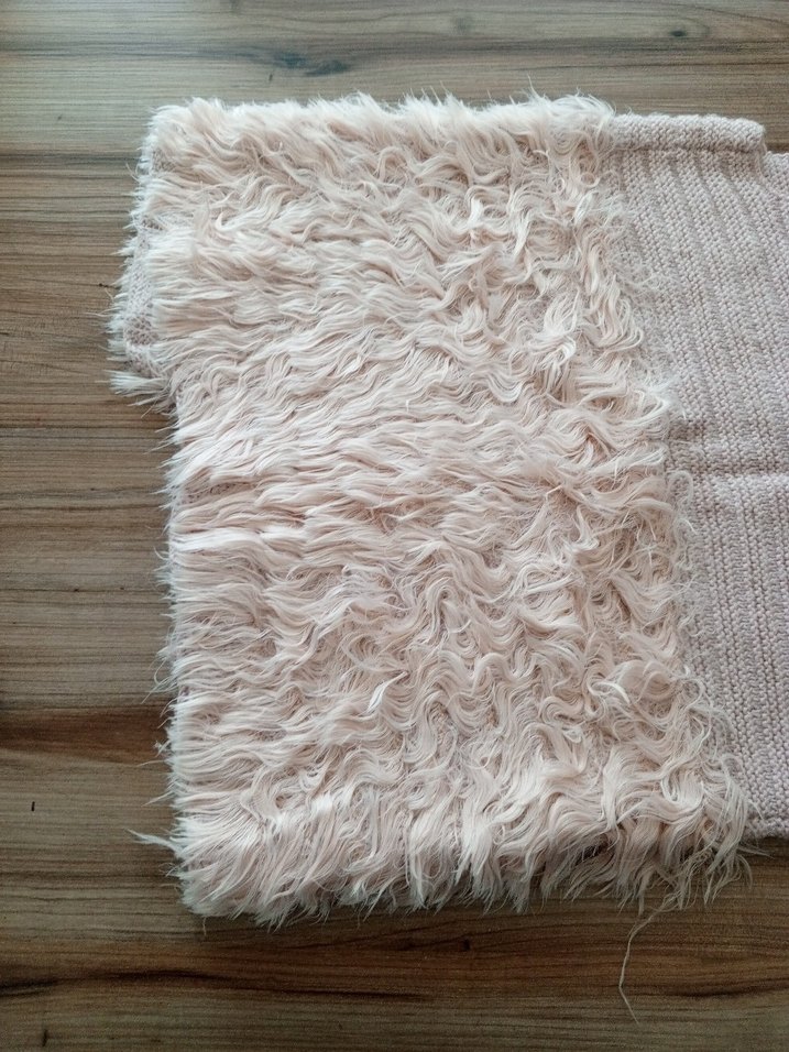 Kız Çocuk Bej Kürklü Triko Yelek - Görsel 5