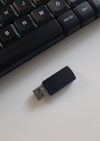 Logitech Kablosuz Klavye - Görsel 3