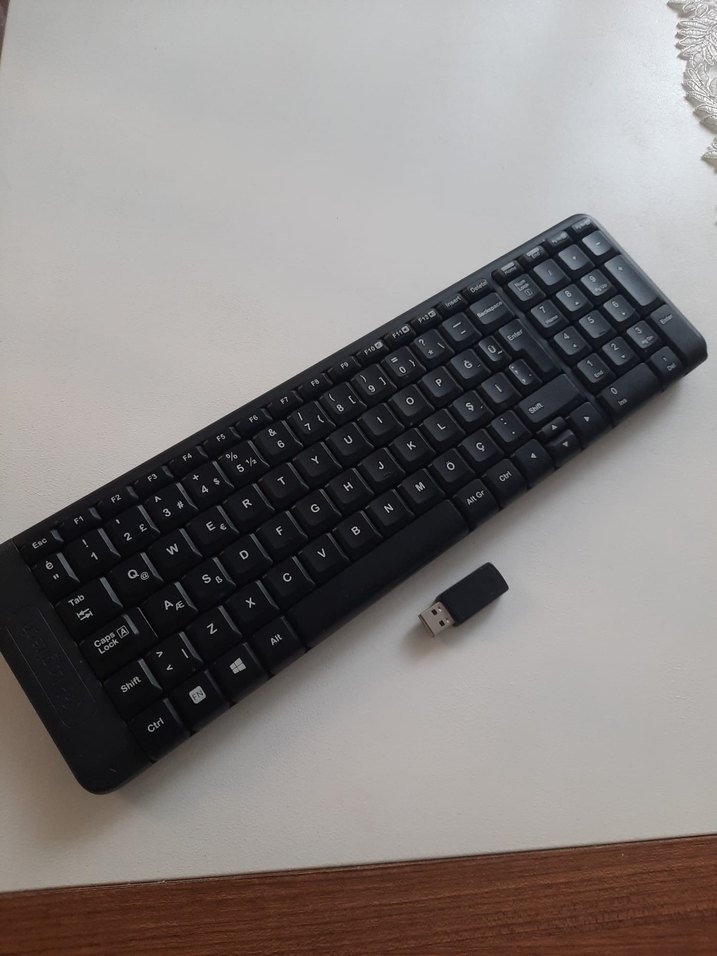 Logitech Kablosuz Klavye - Görsel 2