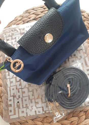 Beden Longchamp Pouch Mini xs