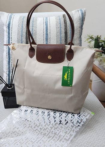 Longchamp