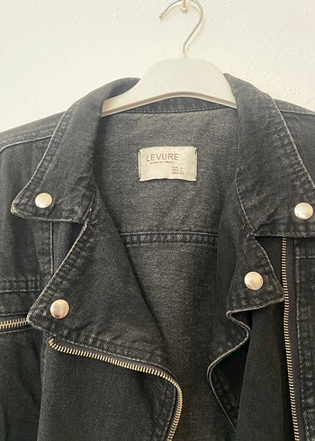 Diğer Kadın Siyah Kemerli Denim Ceket