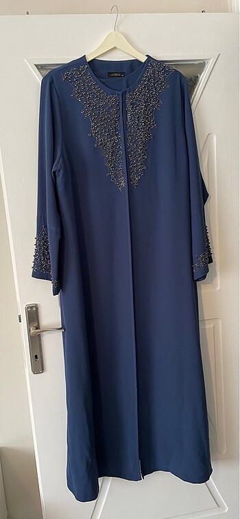 İçli dışlı abaya