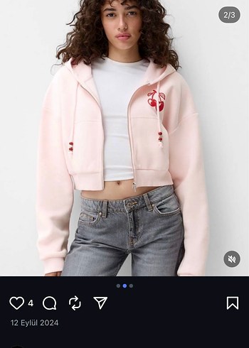 Pembe Nakışlı Düğmeli bershka hırka kiraz detaylı
