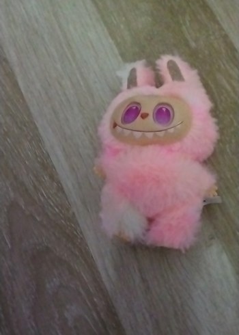 Pastel Pembe Peluş Oyuncak Labubu - Görsel 3