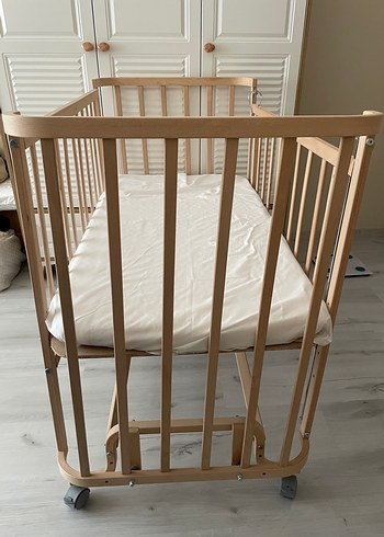 Bej Ahşap Bebek Beşiği Yatağıyla - Görsel 4