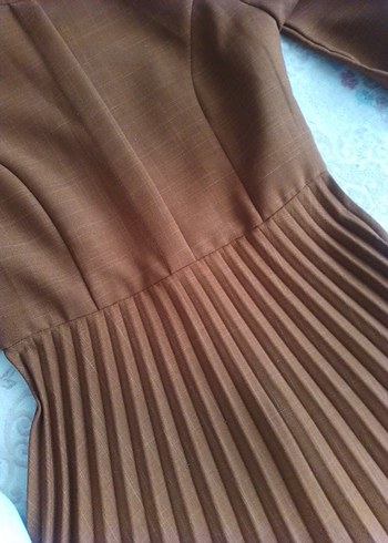 Kahverengi Piliseli Uzun Kollu Elbise - Görsel 3