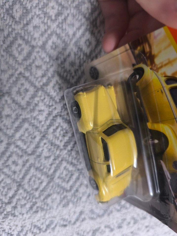 matchbox 1941 plymouth coupe araba sarı koleksiyonluk vintage - Görsel 2