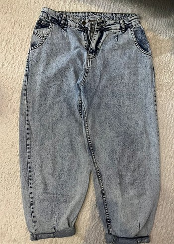 LC Waikiki Mavi Düğmeli Bol Kesim Kadın Kot Pantolon