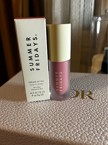 Summer Fridays Lip Oil