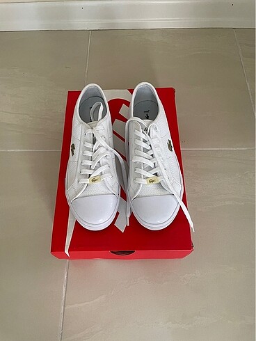Lacoste Beyaz Kadın Ayakkabı, 39 Numara