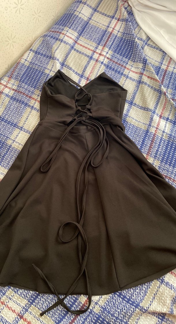 V Yaka Siyah Midi Strappy Mezuniyet Elbisesi - Görsel 4