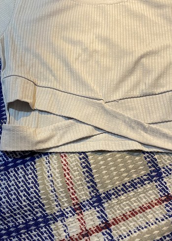 Diğer Kemer Detaylı Beyaz Kısa Crop Top