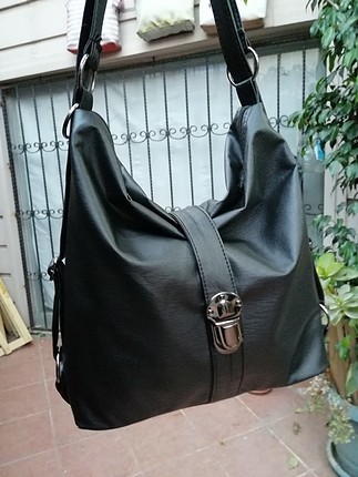 siyah kol ve Sırt çantası 