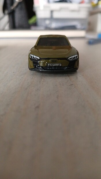  Hot wheels-Audi RS e-tron GT HCR99