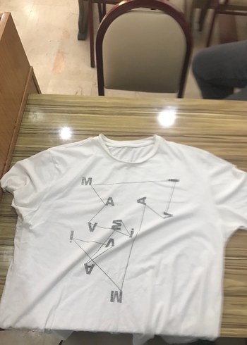 Beyaz Baskılı Erkek Tişört Gri Desenli