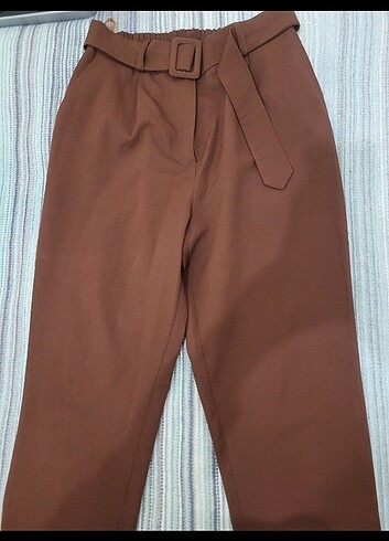 Kemerli kumaş pantolon 