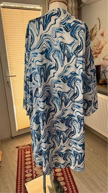 l Beden Saten Yirtmacli Uzun kimono