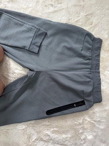 m Beden Nike Tech
