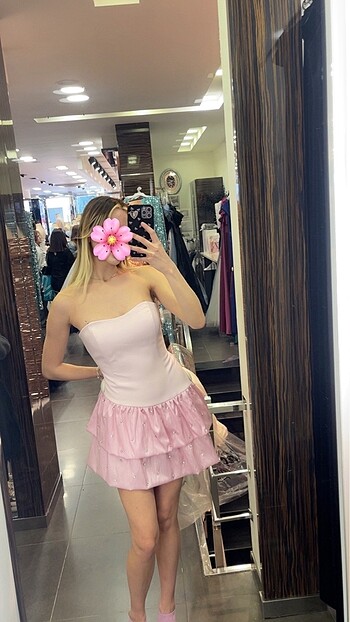 Pembe taşlı tasarım elbise - Görsel 3