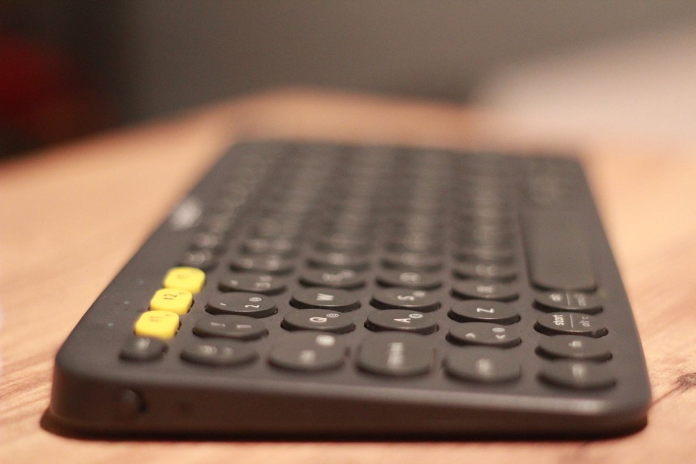 Logitech K380 Klavye + Pebble M350 Mouse - Görsel 2