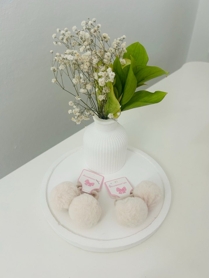 Beyaz Peluş Mini Saç Lastiği - Görsel 2