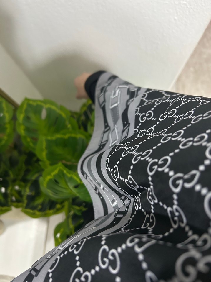 Gri kadın şal - Görsel 2