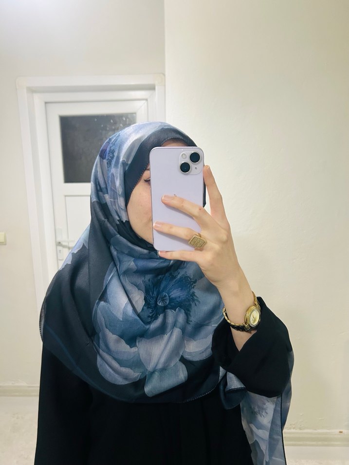 Mavi kadın şal - Görsel 2