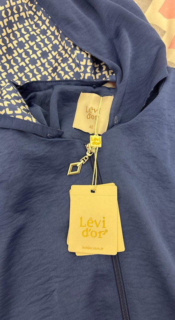 Mavi Düğmeli Uzun Kadın Kaban - Görsel 2