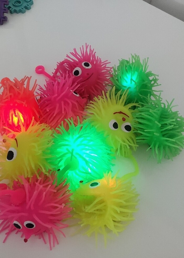 Oyuncak ışıklı kirpi toplar - Görsel 3