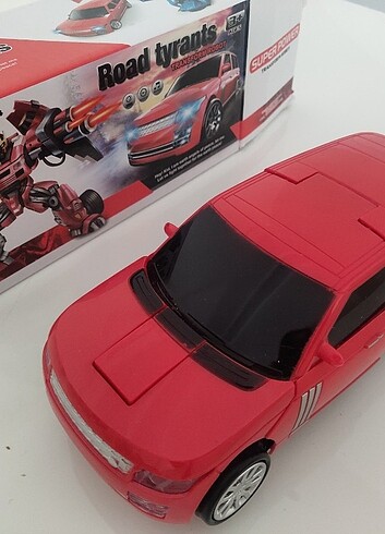 Robota dönüşen araba - Görsel 2