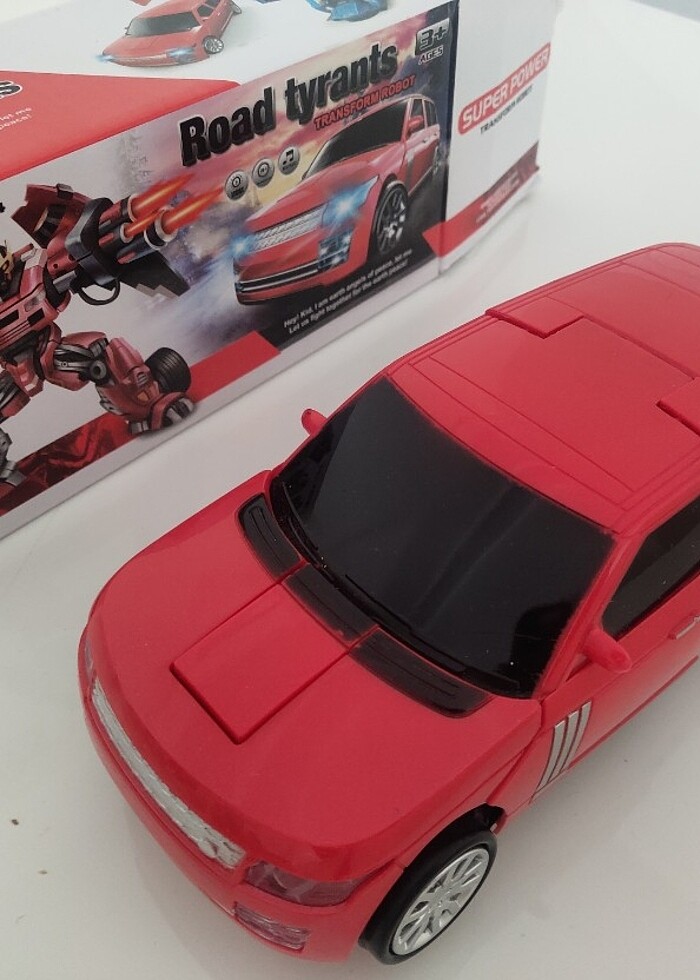 Robota dönüşen araba - Görsel 2