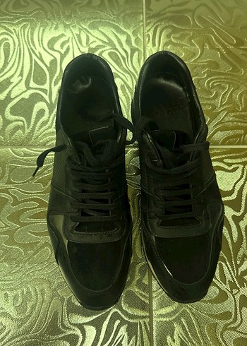 Siyah içi dışı Deri  Desenli Bağcıklı Spor Ayakkabı - Görsel 2