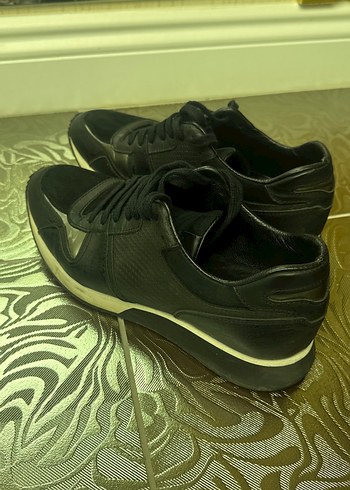 Siyah içi dışı Deri  Desenli Bağcıklı Spor Ayakkabı - Görsel 3