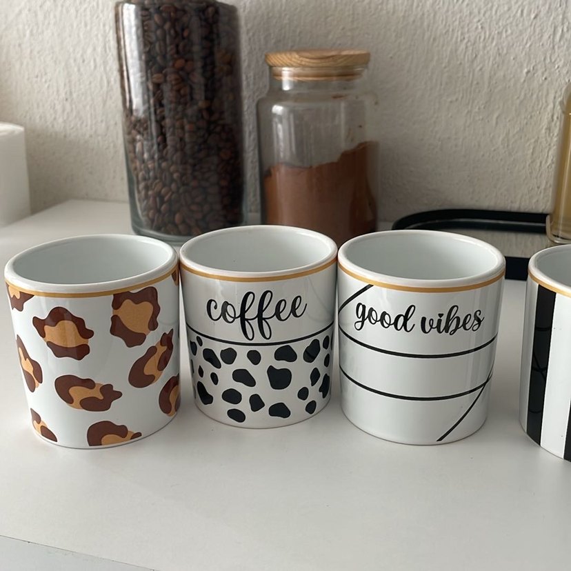 Beyaz Renkli Desenli Seramik Fincan Seti - Görsel 5