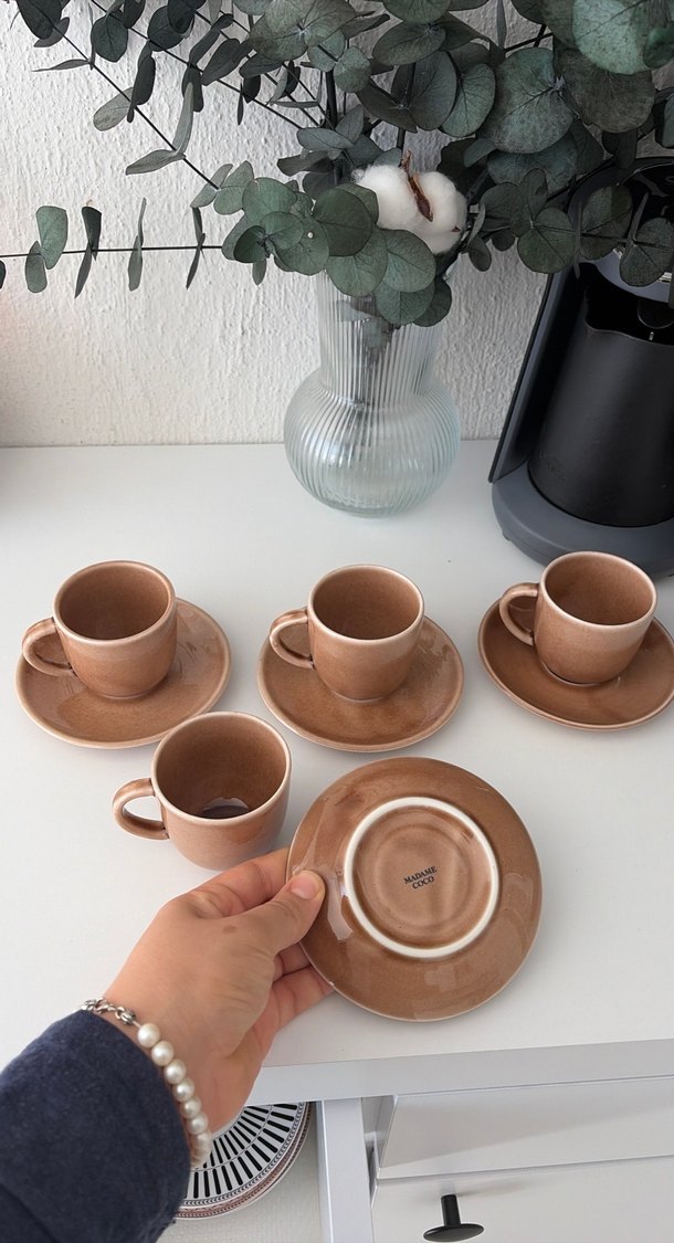Koyu Bej Renkli Seramik Fincan Takımı - Görsel 4