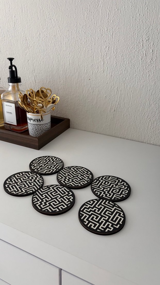 Siyah Labirent Desenli 6'lı Bardak Altlığı - Görsel 3