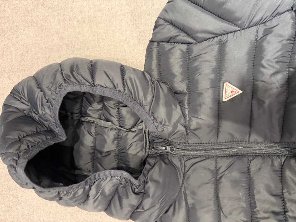 Erkek Çocuk Siyah Kapüşonlu Fermuarlı Mont - Görsel 3