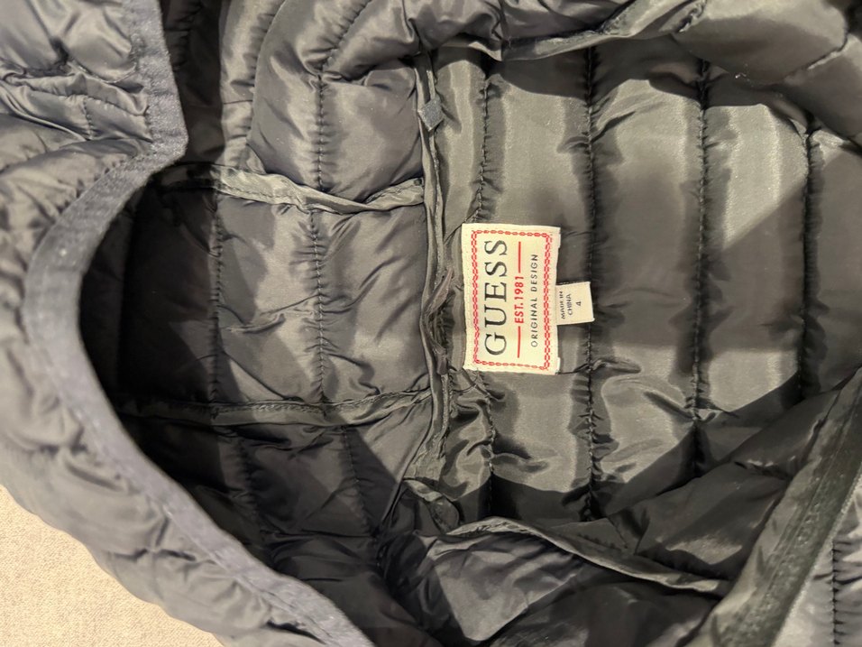 Erkek Çocuk Siyah Kapüşonlu Fermuarlı Mont - Görsel 2