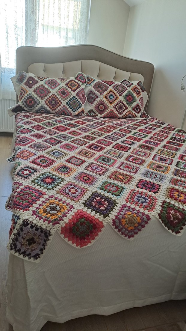 Desenli Çok Renkli Örgü Battaniye - Görsel 2