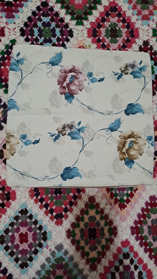 Çiçek Desenli Çok Renkli Koltuk Kırlenti - Görsel 5