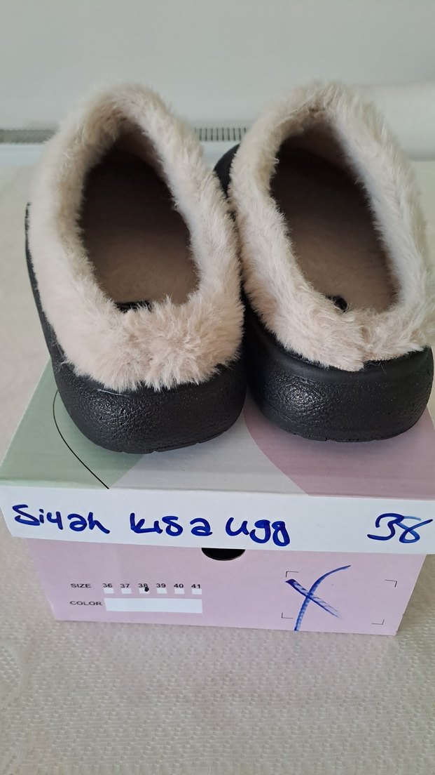 Siyah Kadın Ev Terliği Kürklü Dolgu Topuklu - Görsel 4