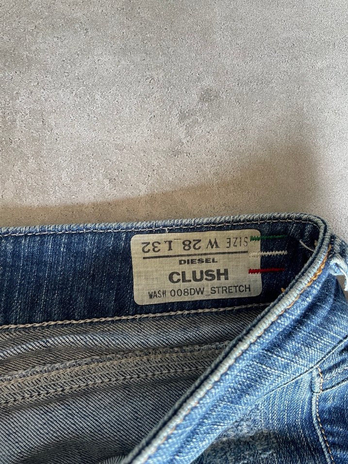 Diesel Clush Kadın Jeans  W28 L32
Orijinal Diesel Clush model — görsel 3/6